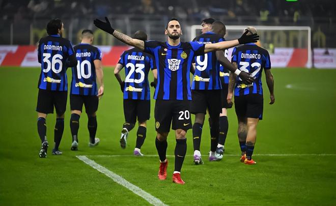 色逐渐被边 色逐渐被边