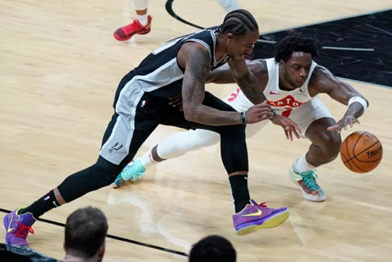 防守反击 防守反击